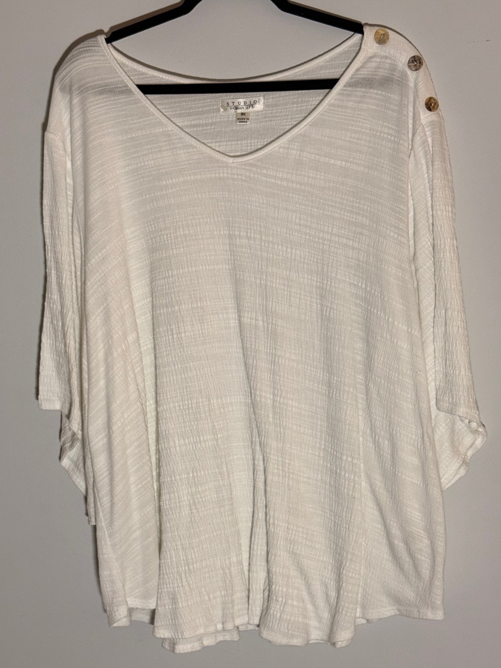 Studio 1940 White Button-Shoulder V-Neck Tunic